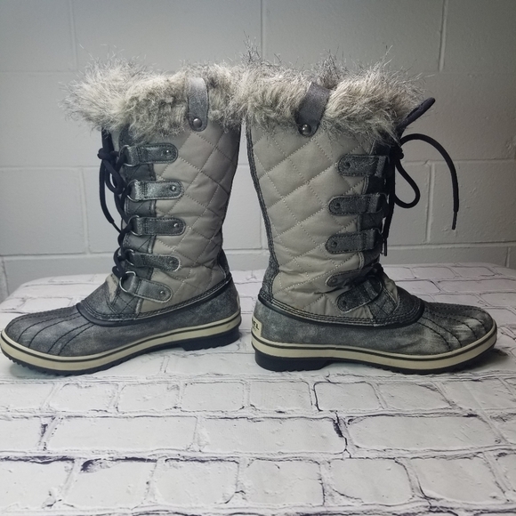 Sorel Tofini tall waterproof gray faux fur boots - Picture 9 of 15